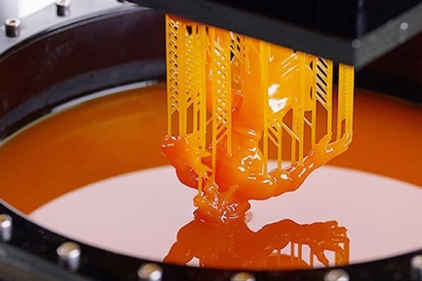 SLA 3D Printing 600x400