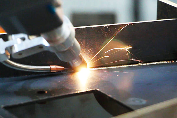 metal welding 600x400